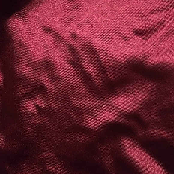 EXPRESS Satin Padded shoulder ruched top - Picture 9 of 14